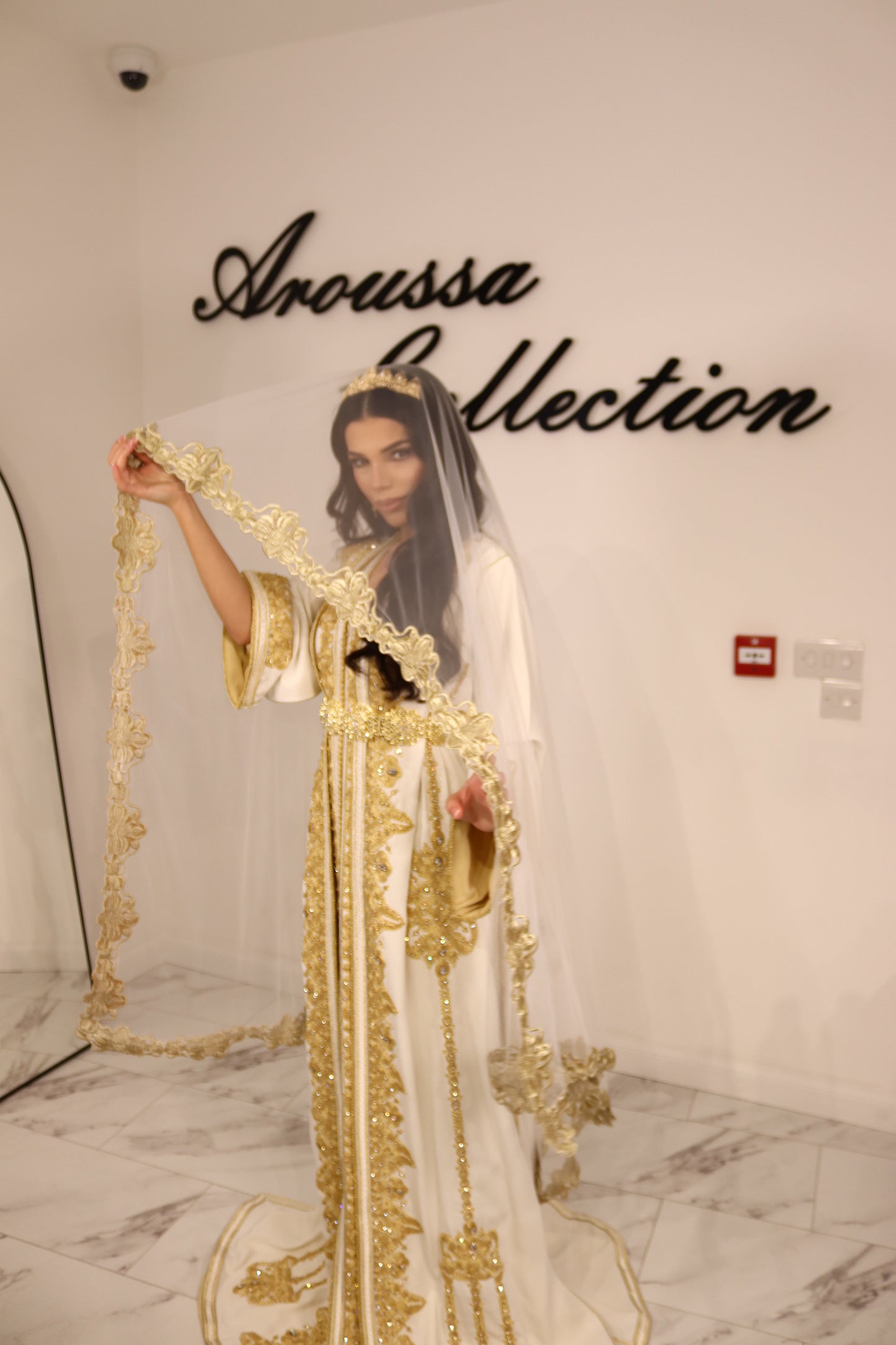 White and gold veil